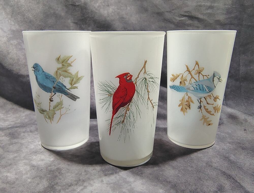 Vintage Set Of 3 Federal Glass Frosted Bird Drinking Glasses